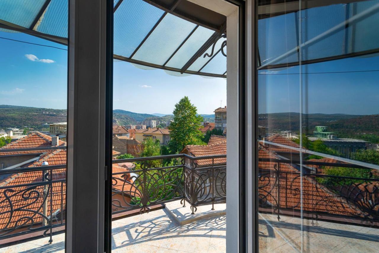 Luxury Private House In City Center Veliko Tarnovo Extérieur photo