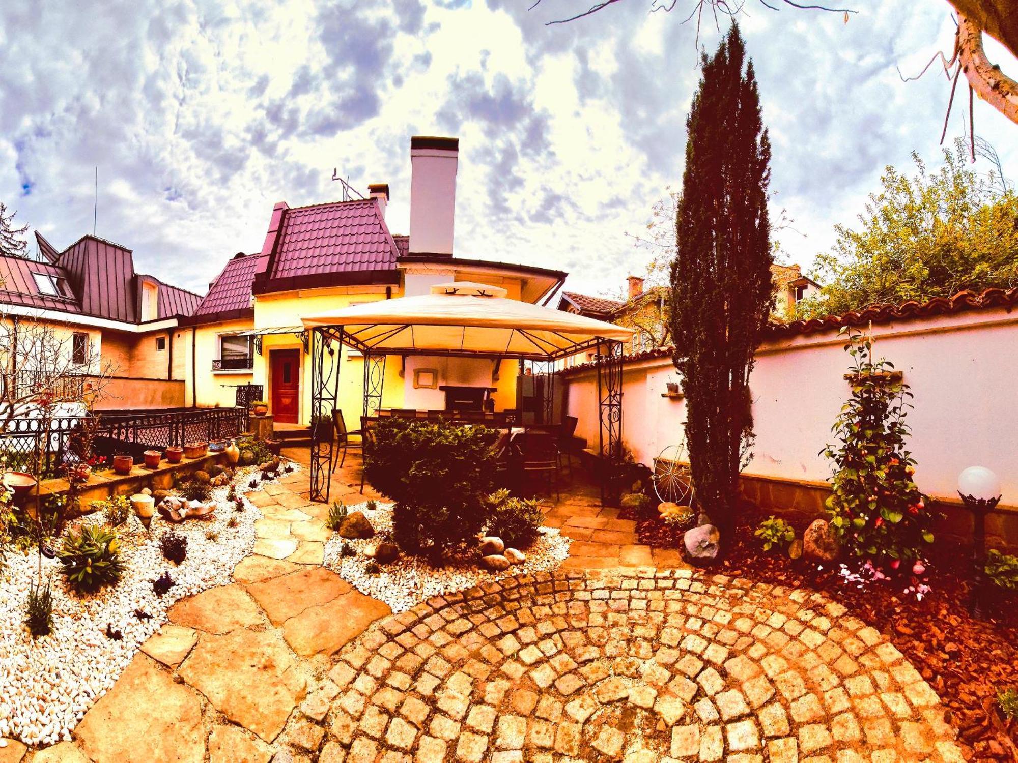 Luxury Private House In City Center Veliko Tarnovo Extérieur photo