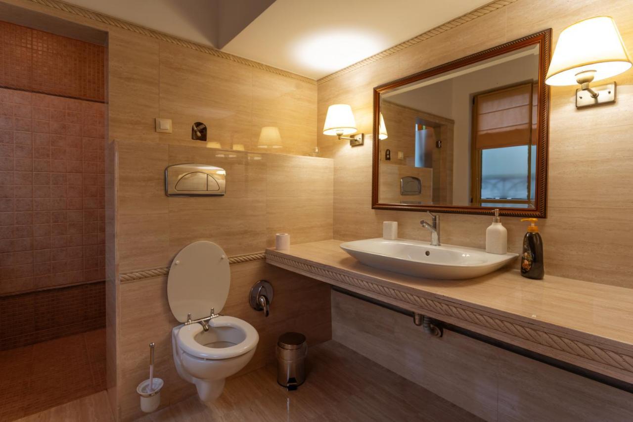 Luxury Private House In City Center Veliko Tarnovo Extérieur photo