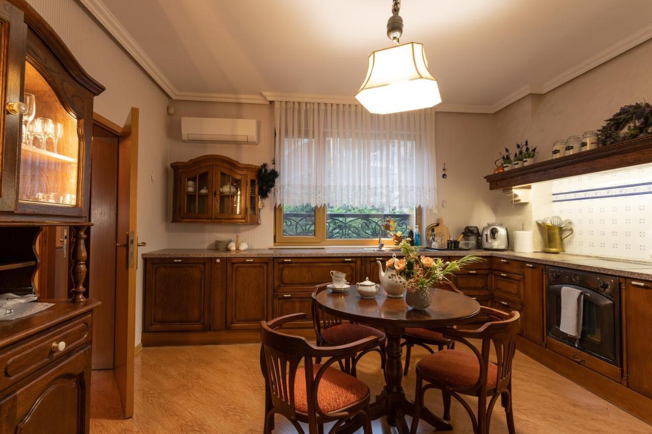 Luxury Private House In City Center Veliko Tarnovo Extérieur photo